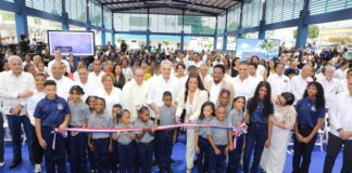Pedro Martínez inaugura complejo educativo y deportivo que beneficiará a 1,700 estudiantes en Manoguayabo